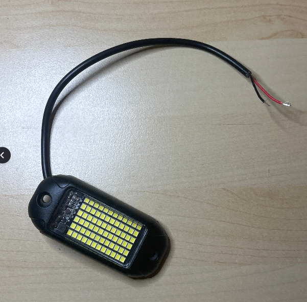 Battery powered universal rock light (WITH SWITCH)