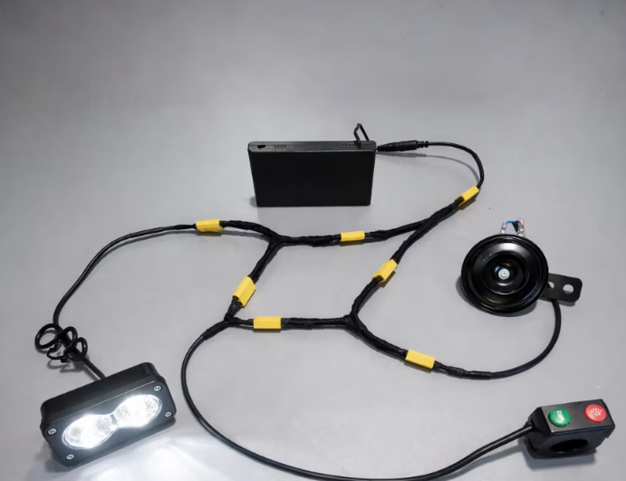 Dual-Beam Baja Light + Horn Combo Kit - White